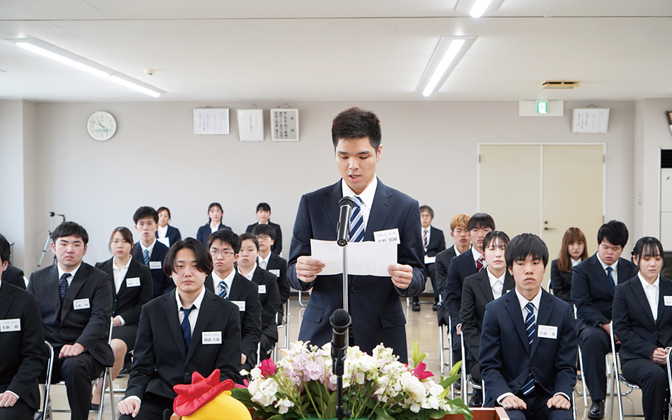 新入社員紹介2023_写真02